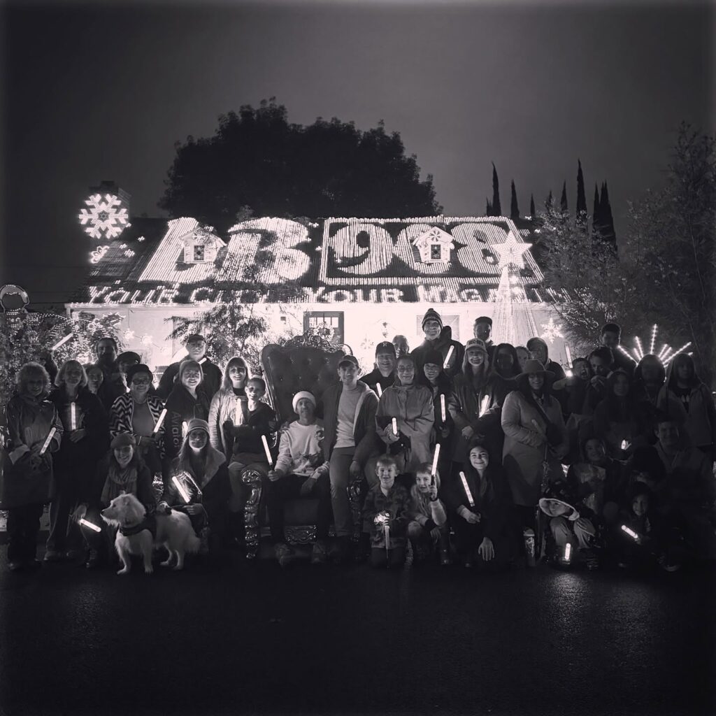 The brightest part of this season is never the lights.
It’s all of you. 🤍