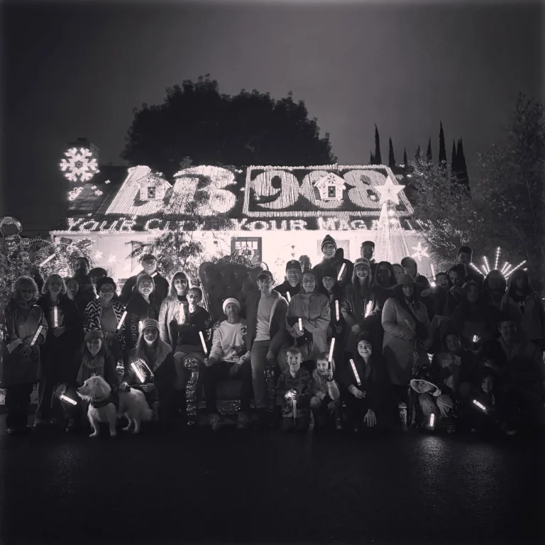 The brightest part of this season is never the lights.
It’s all of you. 🤍